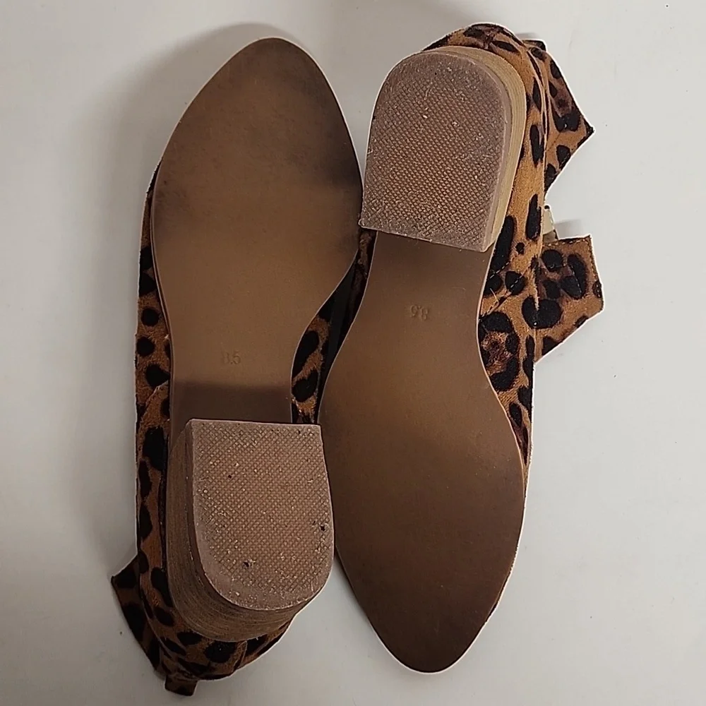 A Rider Girl Sz 8.5 Sexy Leopard Print 1.5